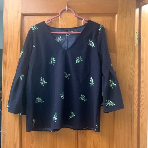 Ann Taylor Blouse - Size M - Picture 1 of 4